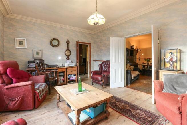 Living Room2.jpg