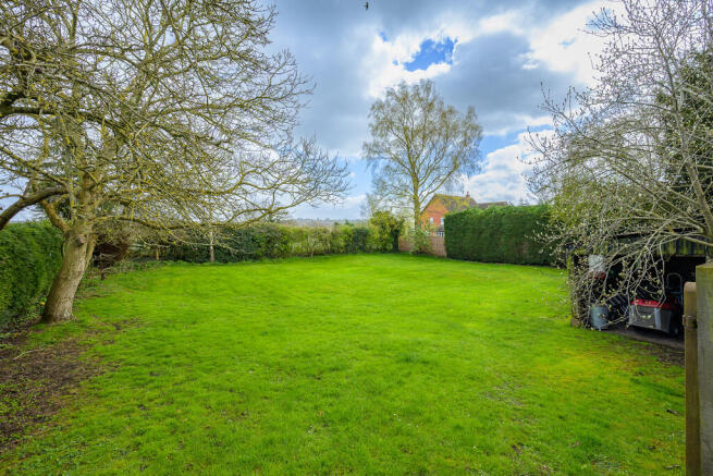 Rear Garden DSC_9...
