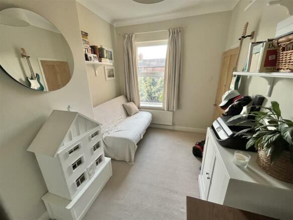 Bedroom 2 Aspect 2