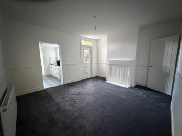Chigwell Road, London photo 3