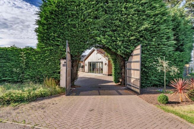 Woodland View, West End, Silverstone