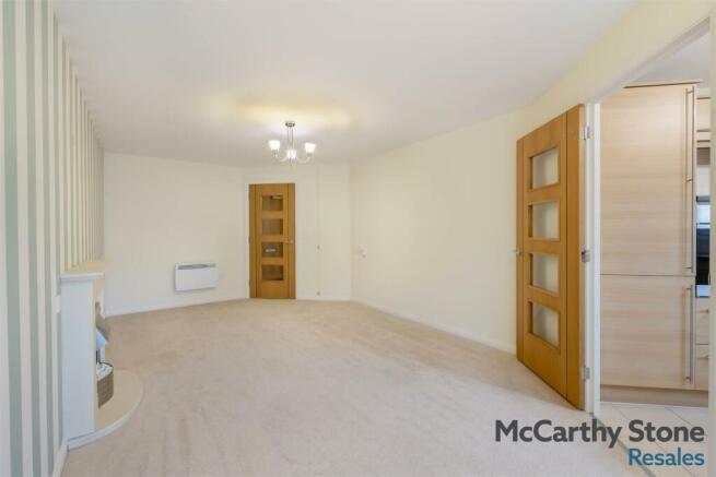 1 bed Apartment for sale Image 4