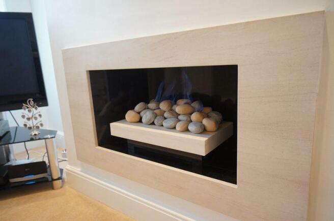 Inset gas fire