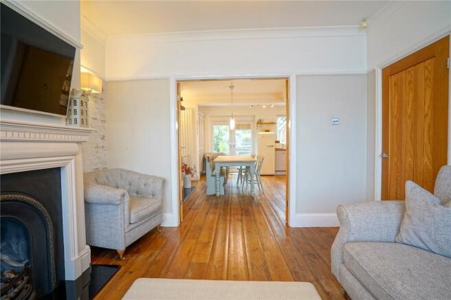 3 bed Semi-Detached for sale Image 6