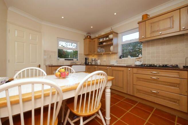 KITCHEN/BREAKF...