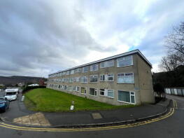 30, The Greenway, Carr Road, Deepcar, Sheffield S36 2UA