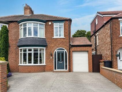 Chalford Oaks, Acklam