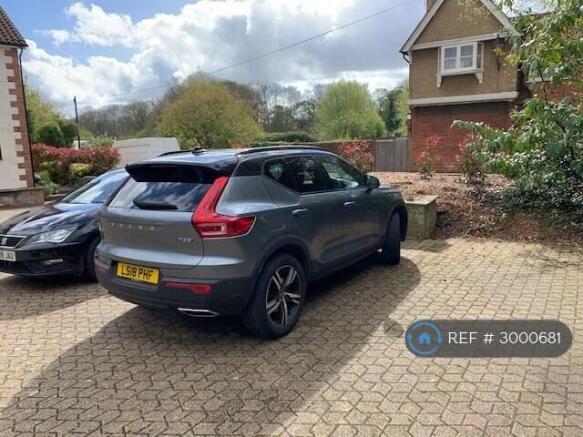 1 Parking Space