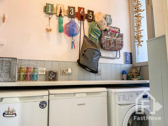 2 bed Semi-Detached for sale Image 7