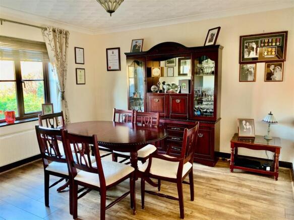 dining room.jpg