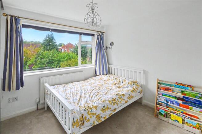 4 bed Detached for sale Image 11