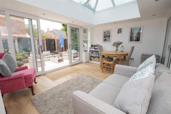 4 bed Detached for sale Image 4