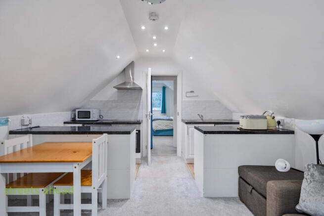 4901f3be-26da-449...