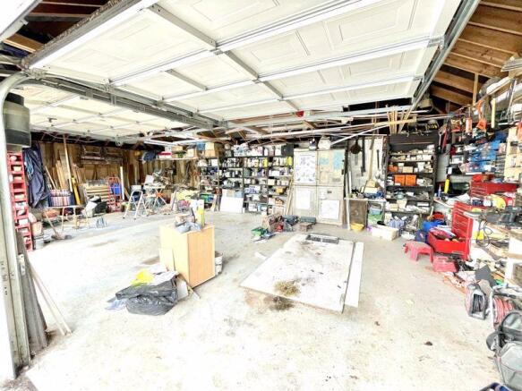 Garage / Workshop