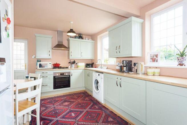 BREAKFAST KITCHEN