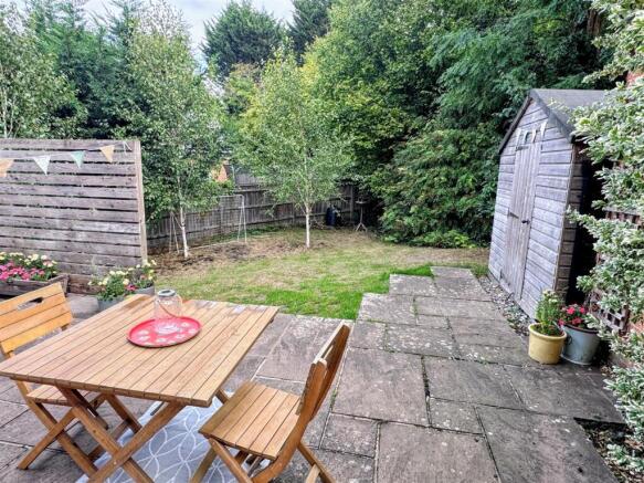 Patio 2.jpg