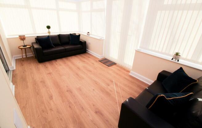 1 bed House Share to rent Image 5
