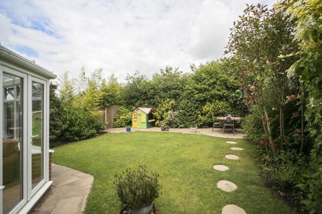 05 Garden