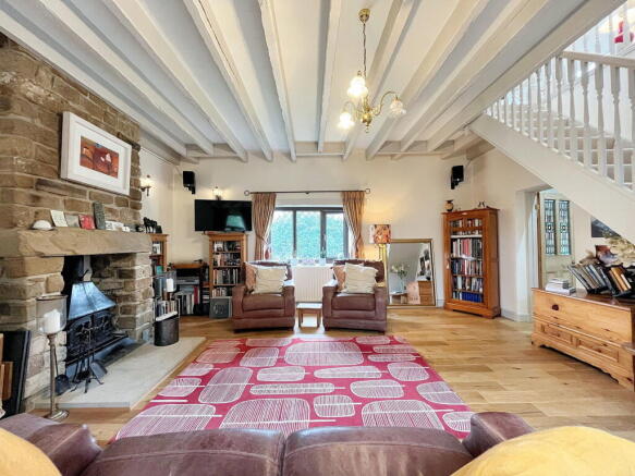3 bed Semi-Detached for sale Image 8