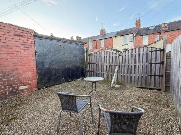 2 bed Terraced for sale Image 9