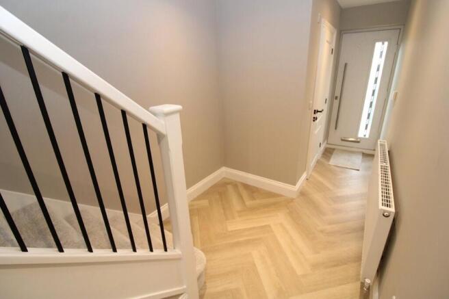 4 bed Detached for sale Image 7