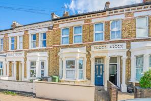 40a, Solon Road, London SW2 5UY