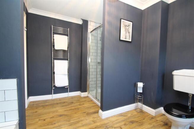 bathroom v2.JPG
