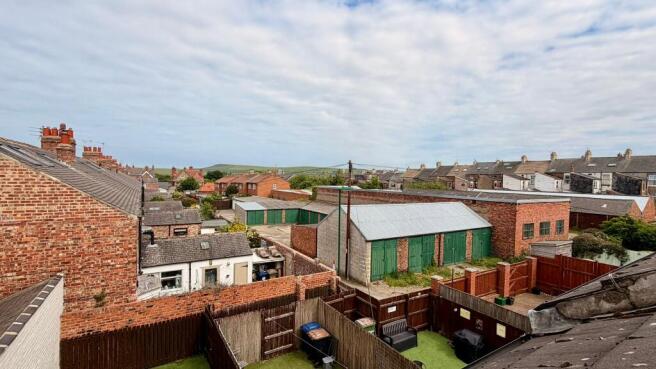 3 bed Town House for sale Image 11