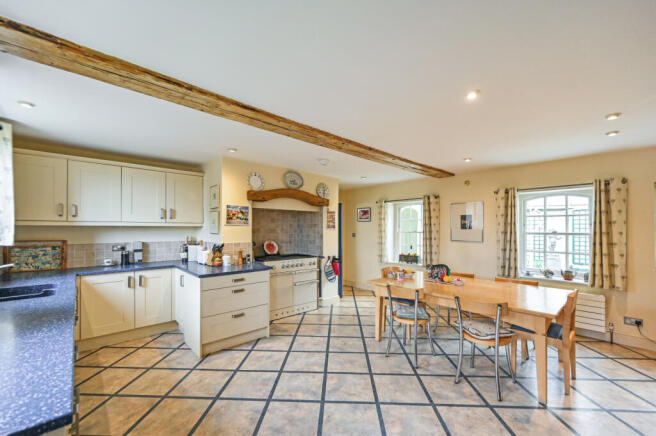 Kitchen/Breakfast Rm