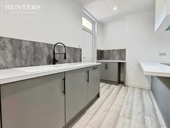 4 bed Terraced for sale Image 8