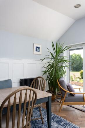 4 bed Detached Bungalow for sale Image 10