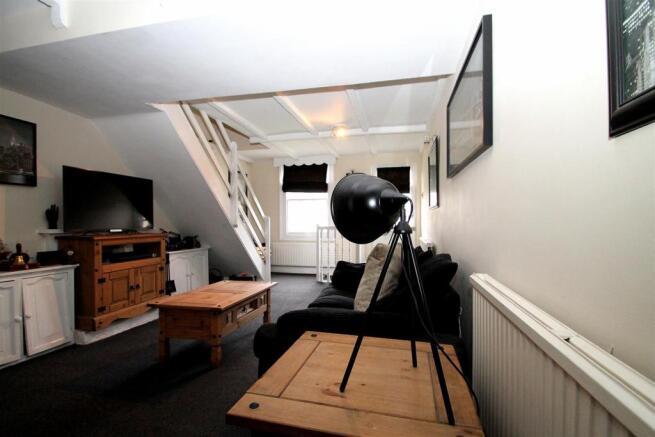 lounge2.JPG