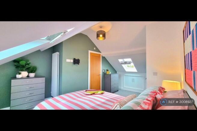 Attic Room - Actual Available Ensuite Bedroom
