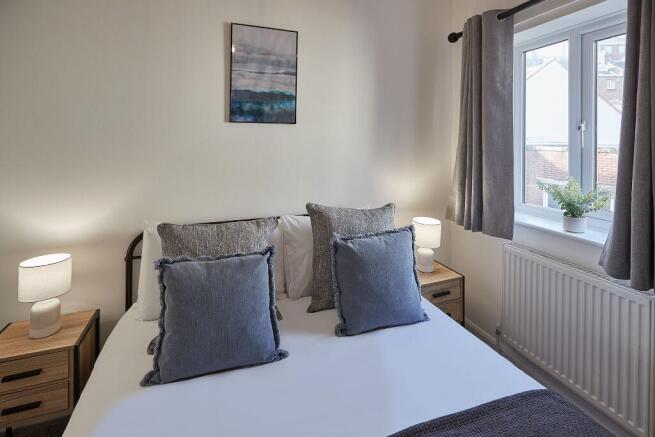 3 bed Apartment for sale Image 12