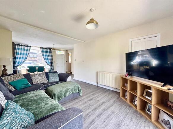 3 bed Terraced for sale Image 5