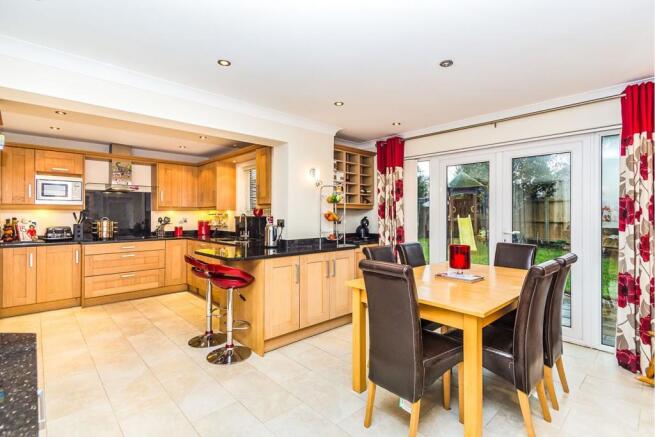 Kitchen/Dining Room
