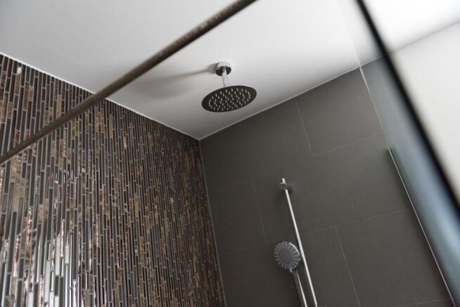 En-Suite Shower