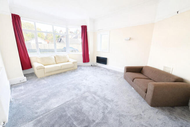 Ground floor livi...