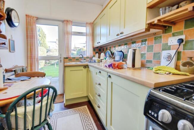 Buckingham Road, Watford photo 4