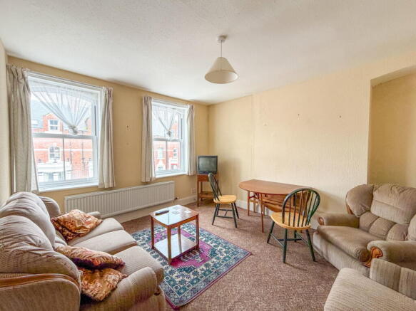 1 bed Flat for sale Image 3
