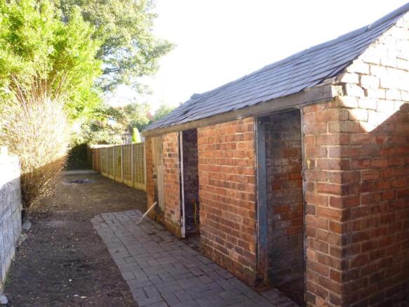 Garden & Brick Built Outbuildings