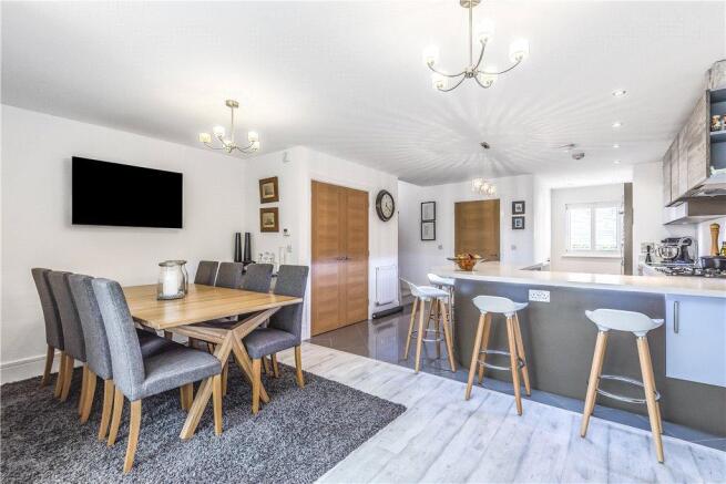 Kitchen/Dining Area