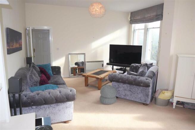 Lounge / dining room