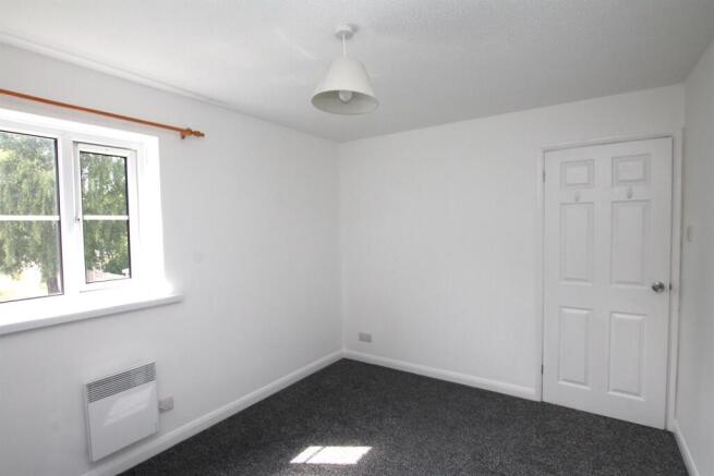 2 bed Apartment to rent Image 8