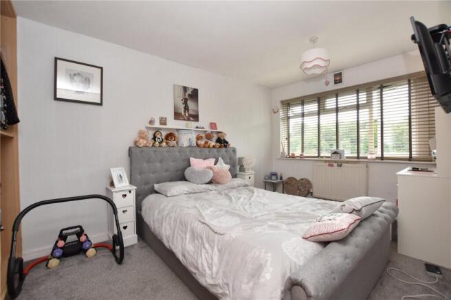 3 bed Town House for sale Image 10
