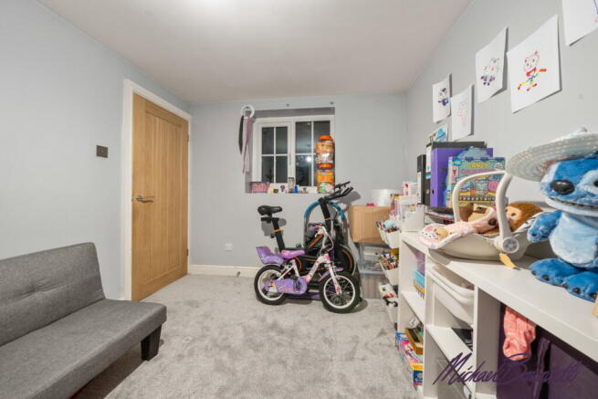 3 bed Semi-Detached for sale Image 10