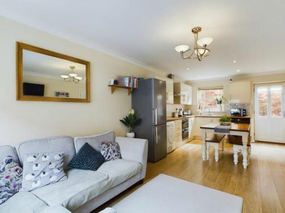 Living dining kitchen