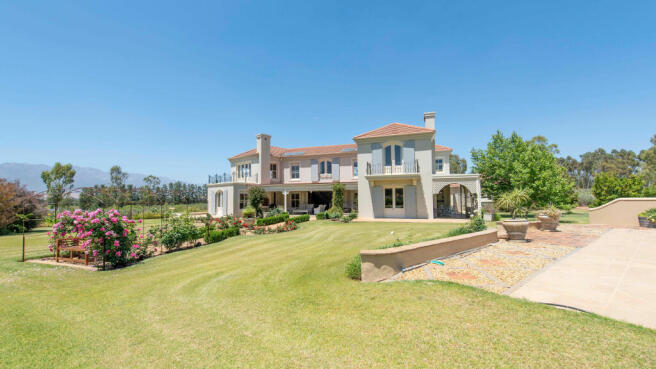 FRONT OF THE HOUSE FROM A RIGHT ANGLE