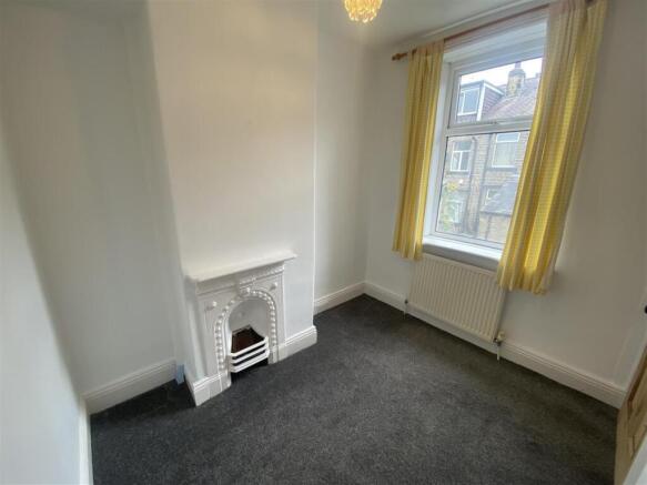 3 bed Terraced to rent Image 9
