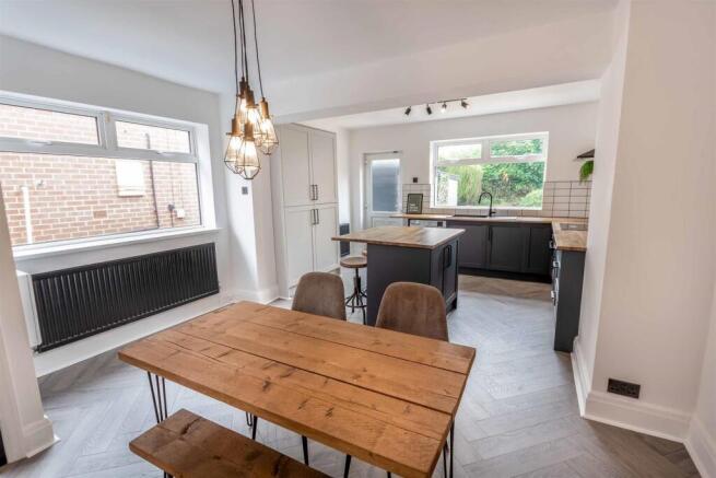 2 bed Semi-Detached for sale Image 6